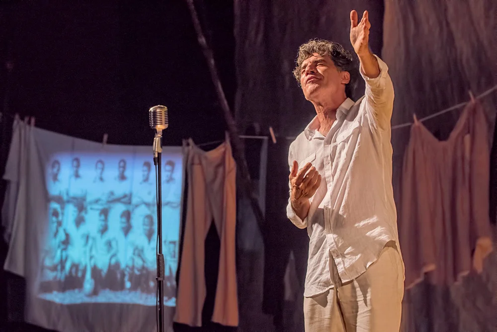 Paulo Betti abre a 10ª FLIB com espetáculo autobiográfico nesta terça-feira (7) em Bonito