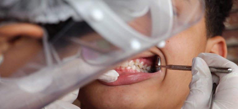 Você só procura o dentista quando sente dor? Campanha nacional quer mudar esse comportamento