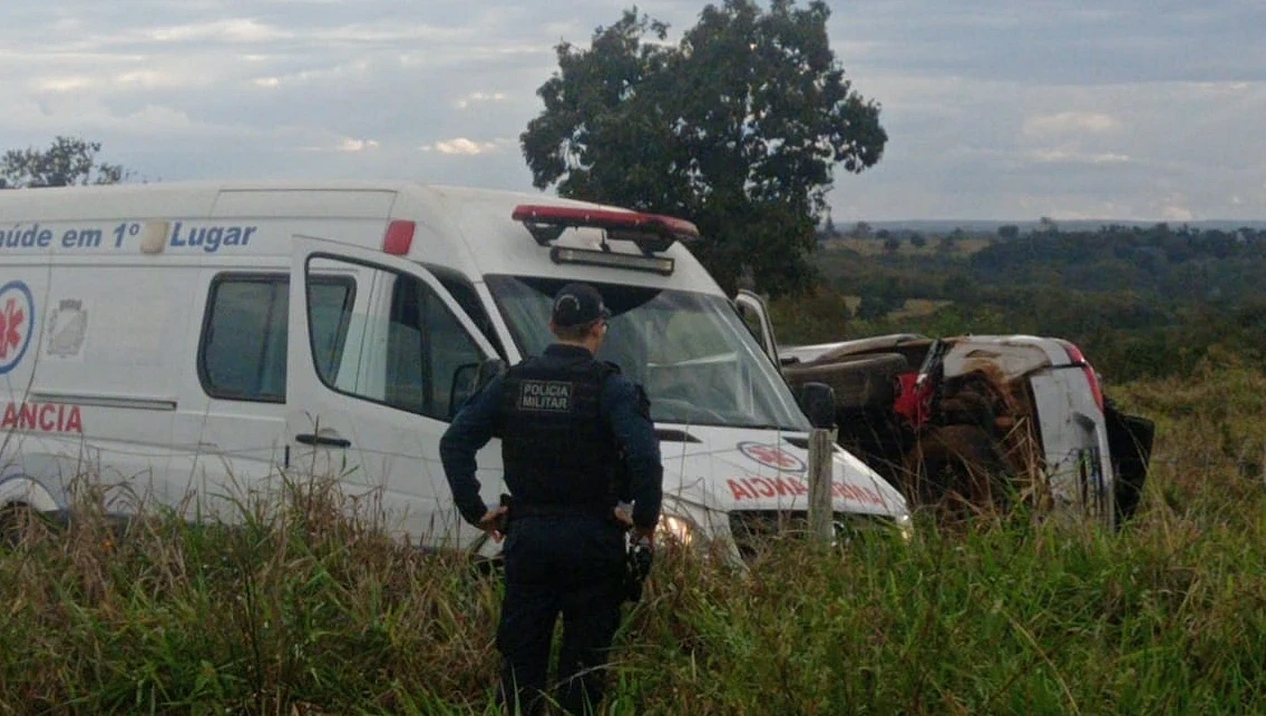 Capotamento na MS-080 mata homem e mãe idosa em trecho de Rio Negro