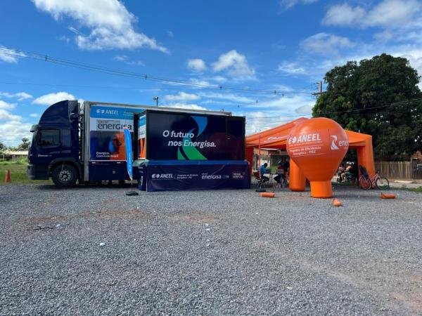 Nossa Energia leva troca de lâmpadas e sorteio de geladeiras a Antônio João e Anhanduí