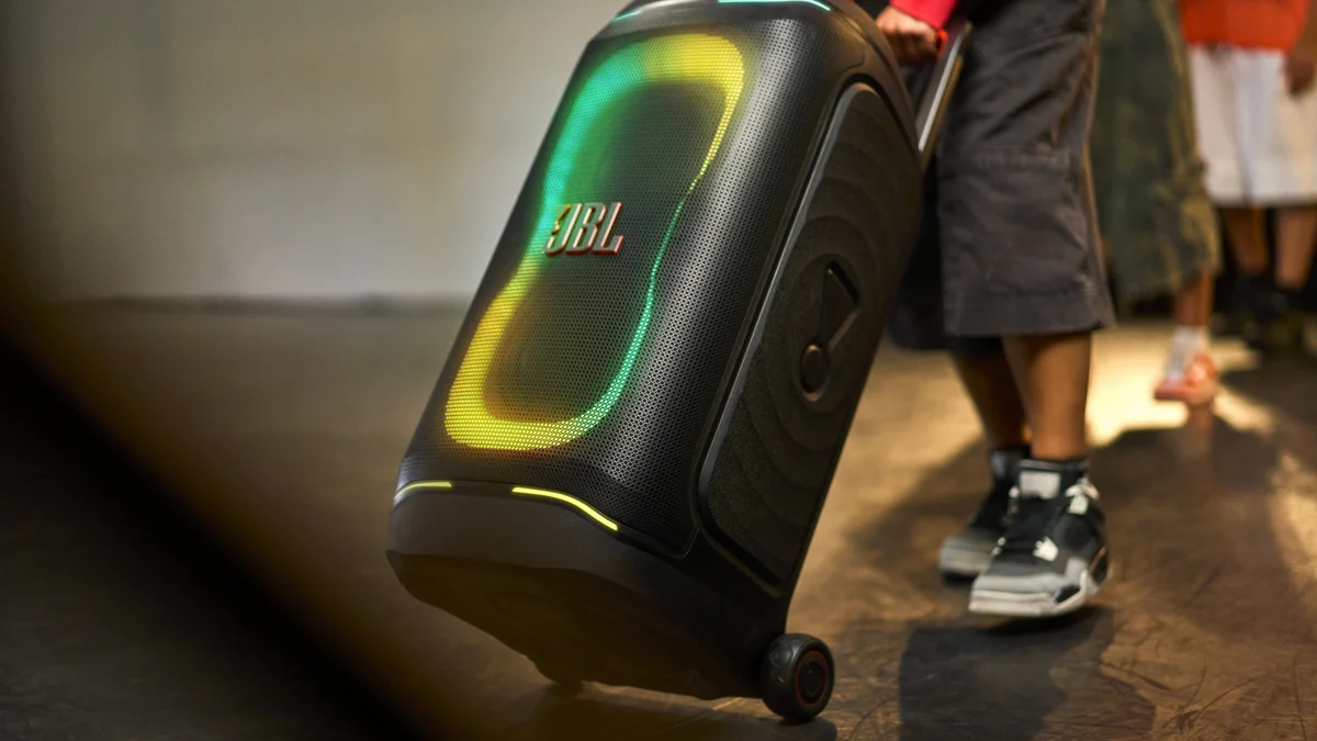 JBL PartyBox 330 chega ao Brasil com 280 W e bateria de 18 horas