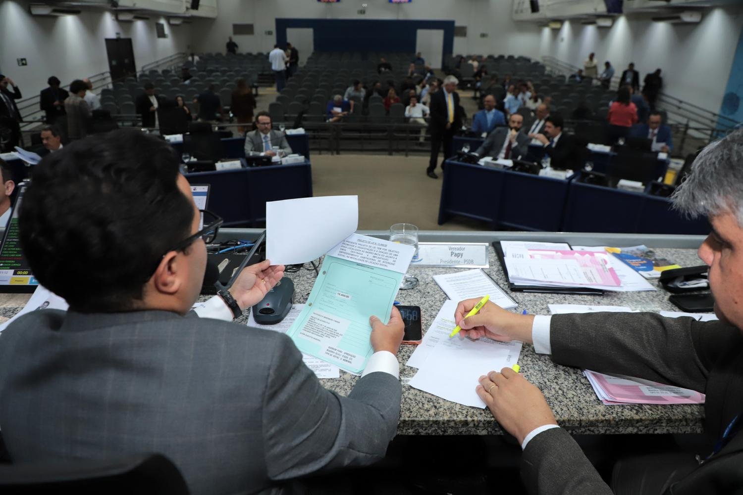 Câmara de Campo Grande vota hoje vetos a emendas da LDO 2027