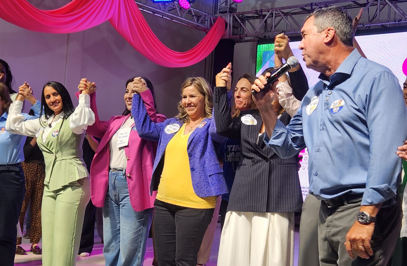 Juliana Aranda cumpre agendas na região de Dourados na reta final da campanha