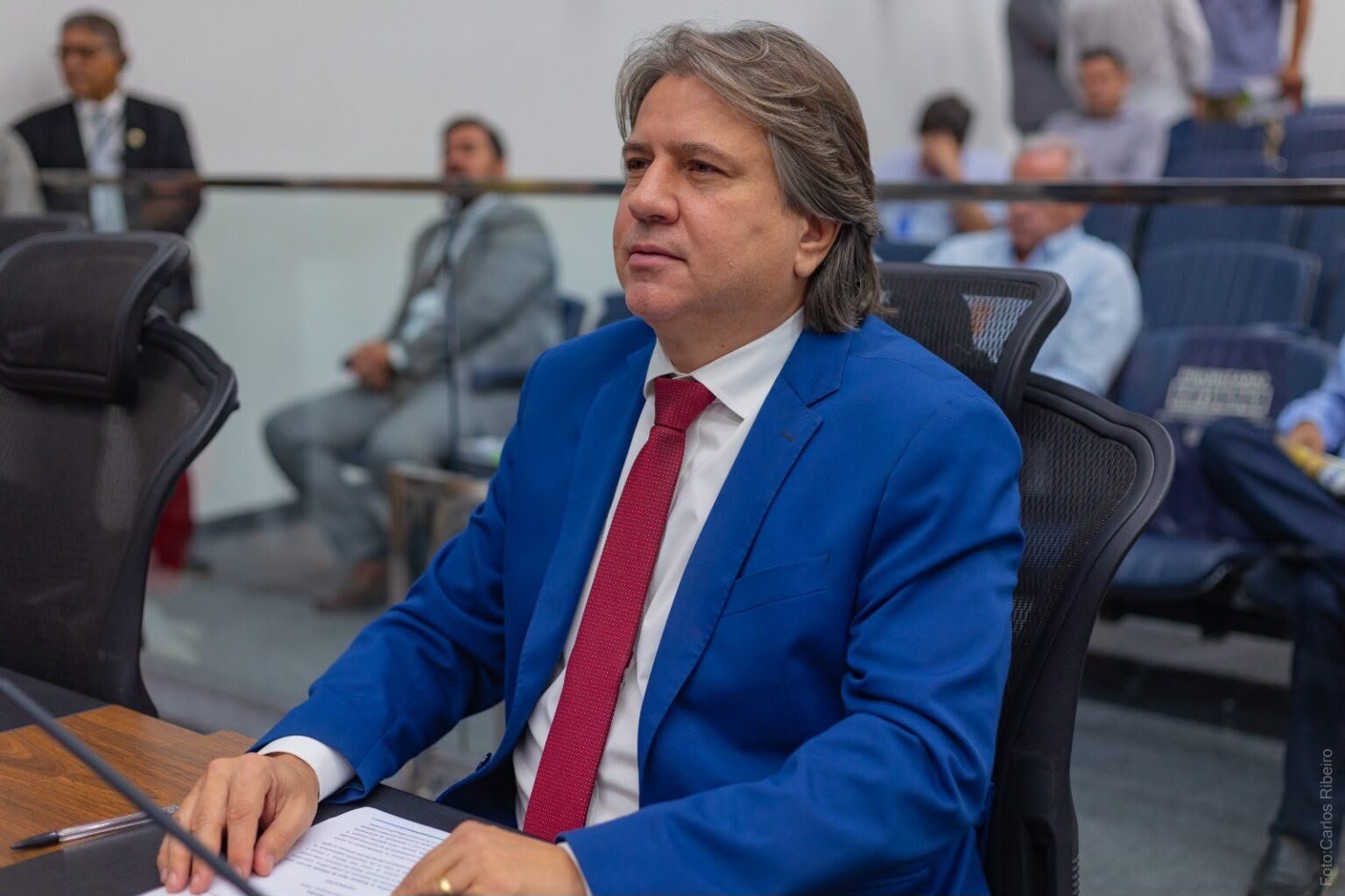 Caravina cobra Agems por rodovias e energia após ser reeleito em MS