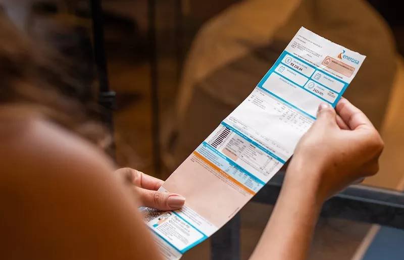 Energisa negocia contas atrasadas em Campo Grande até sexta; desconto chega a 98%