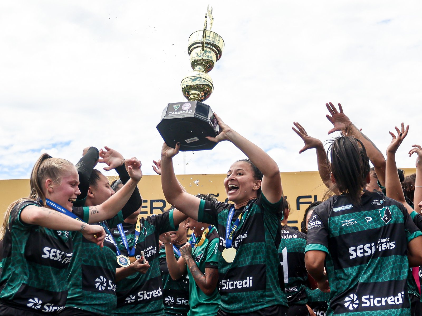 Invicto e sem sofrer gols, Pantanal conquista título estadual feminino