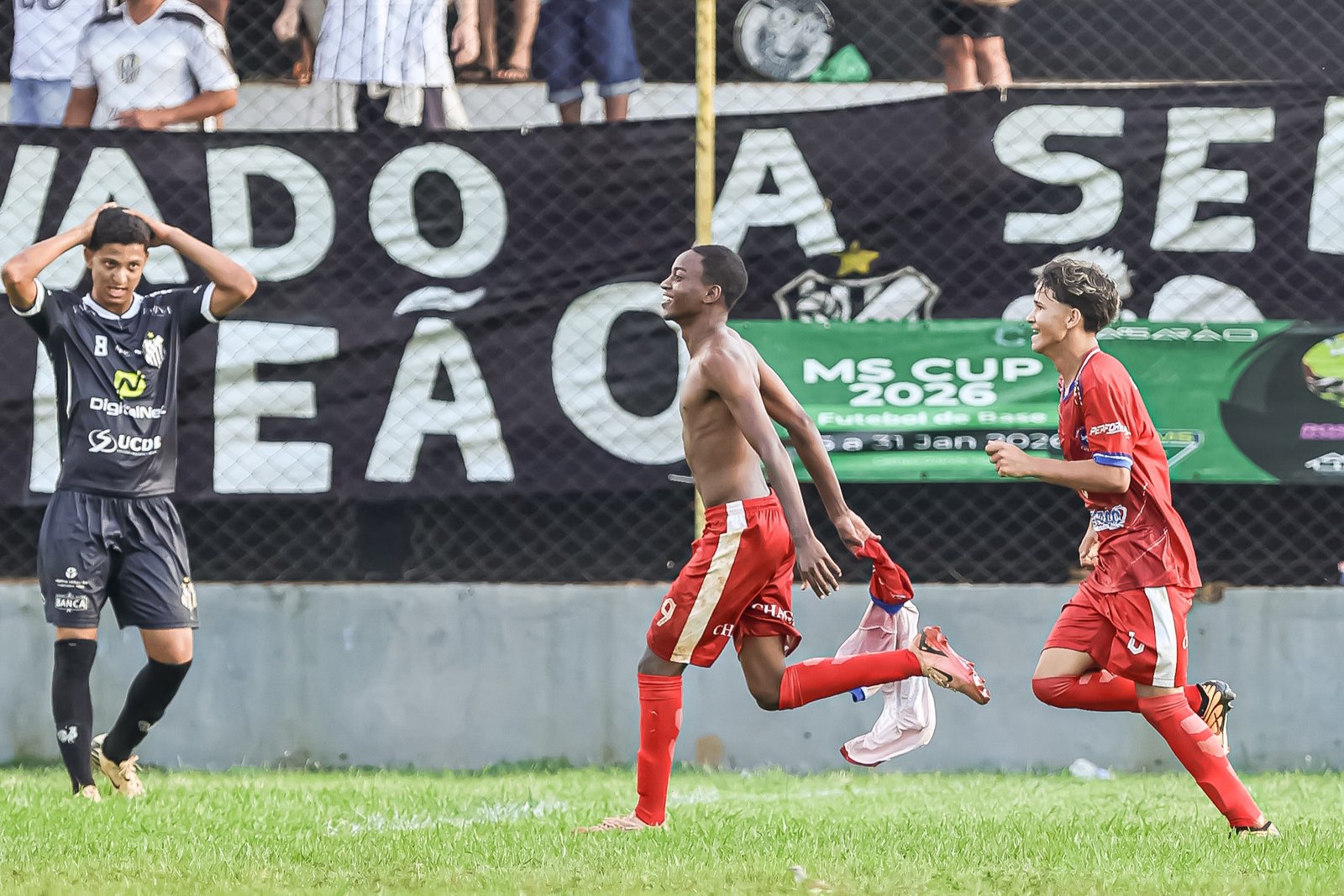 Hugo decide contra o Operário e aproxima Colorado da final do Sub-17