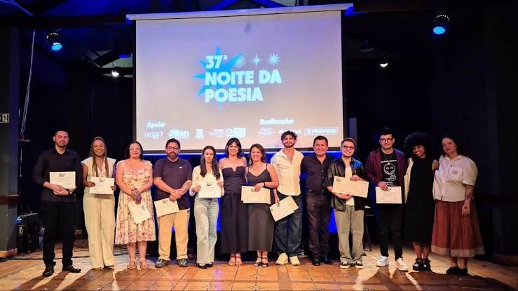 38ª Noite da Poesia recebe inscrições até sábado e premiará seis autores