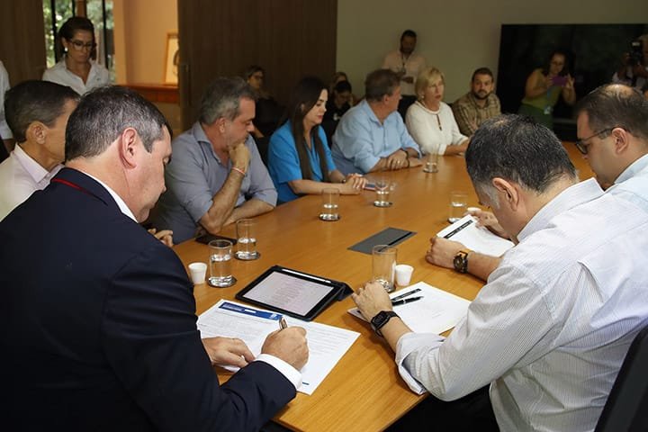 Governo de MS assina contratos para 258 novas moradias