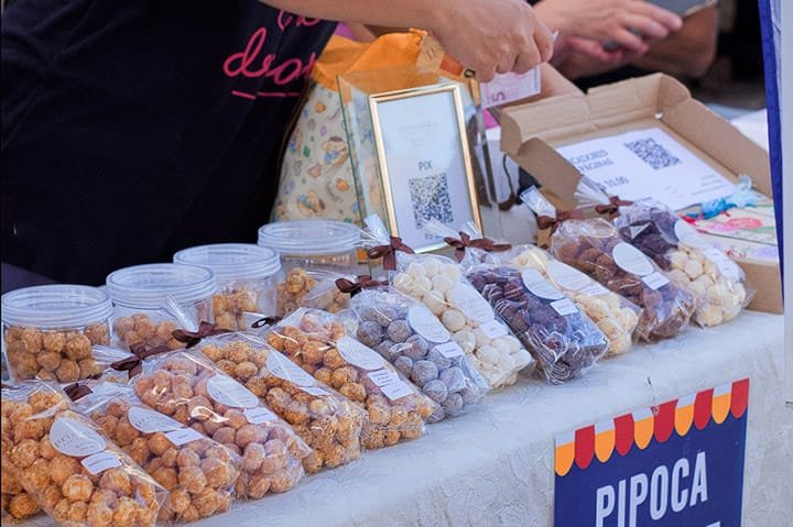 Hoje tem feira mensal “Arte com Missão”