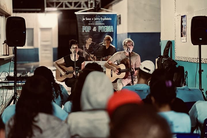 “Além da Cor” promove música e reflexão em escolas de MS