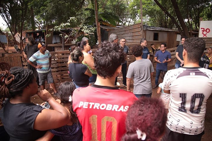 Vereadores da capital visitam comunidade Cidade dos Anjos em busca de soluções para moradores