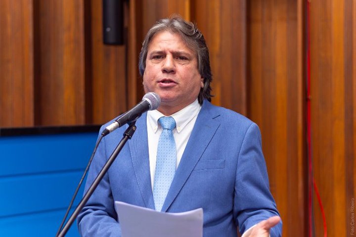 Deputado Caravina quer atendimento veterinário gratuito em clínica da UFMS