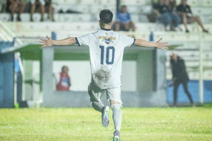Bruninho brilha e Costa Rica goleia Aquidauanense por 4 a 1