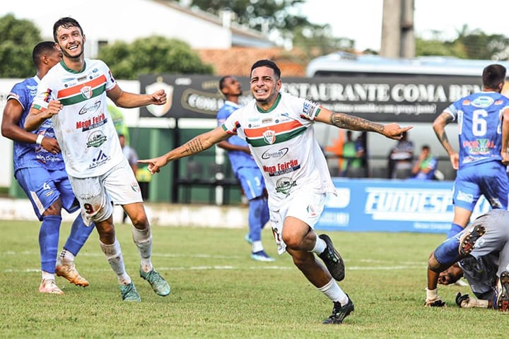 Naviraiense goleia Aquidauanense e conquista primeira vitória no Estadual