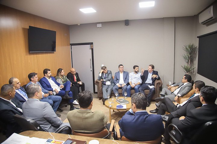 Vereadores e secretários discutem ações emergenciais nas ruas de Campo Grande