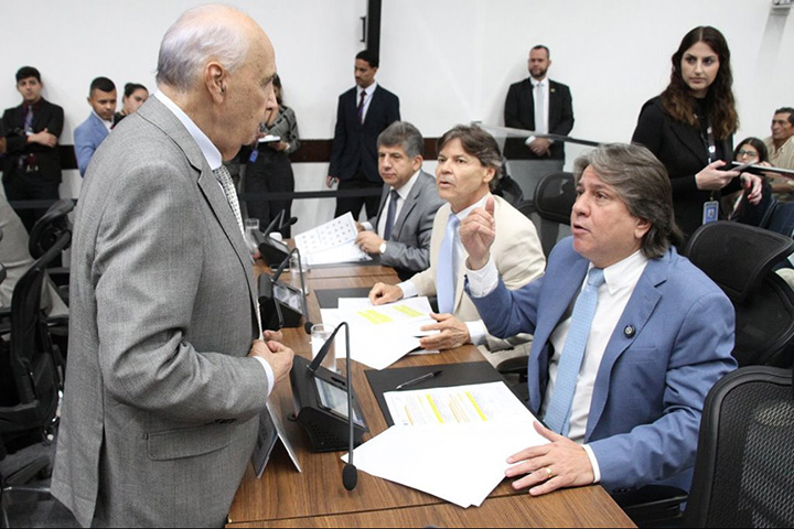 ALEMS aprova campanha contra violência a profissionais da Saúde em segunda votação