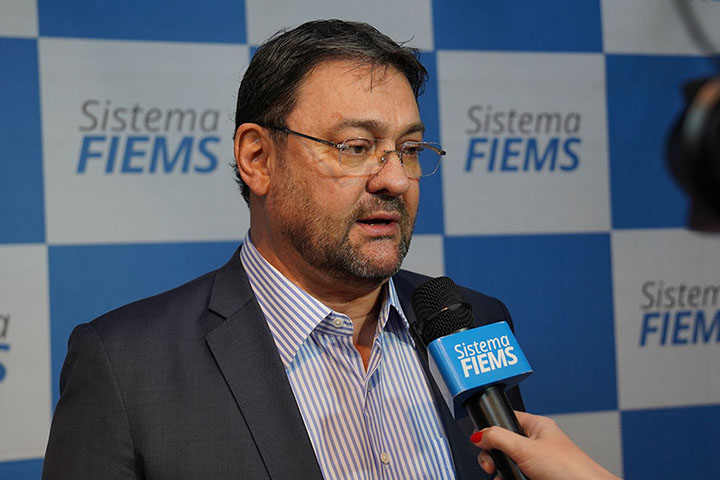 Longen critica isenção na conta de luz: “Indústria vai pagar a conta”