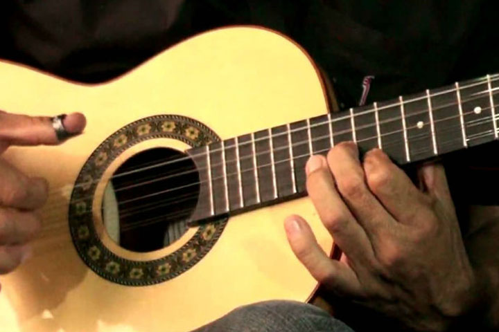 Curso resgata tradição pantaneira com aulas gratuitas de viola caipira em Campo Grande