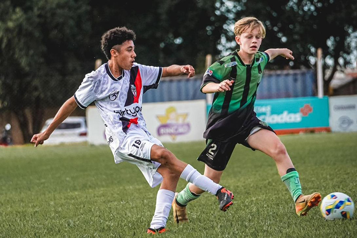 Com goleada e drama nos pênaltis, semifinal do Estadual Sub-13 tem favoritos definidos