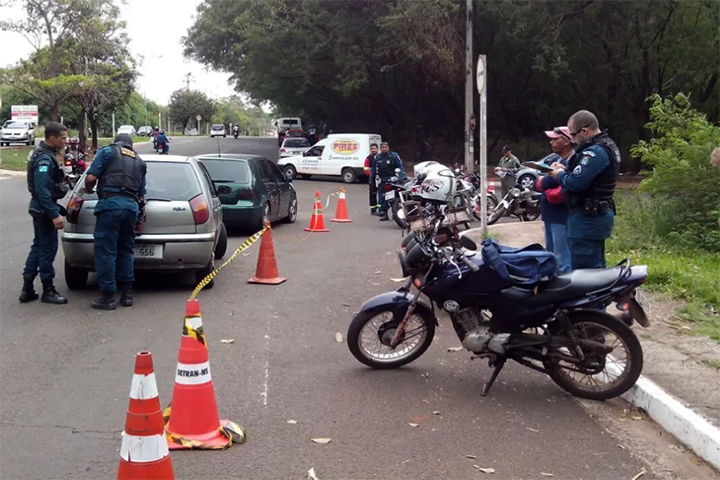 Condutores com IPVA ou licenciamento atrasado poderão quitar débitos durante blitz em MS