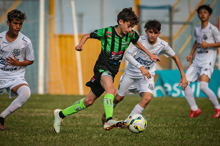 Estadual Sub-13 começa com empate entre Náutico e Operário no primeiro jogo da final