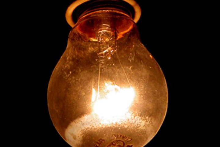 Contas de luz sobem em agosto com bandeira vermelha 2, mas bônus de Itaipu pode aliviar impacto