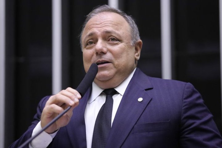 Congresso impõe mais gastos ao governo com reajuste dos soldos dos militares