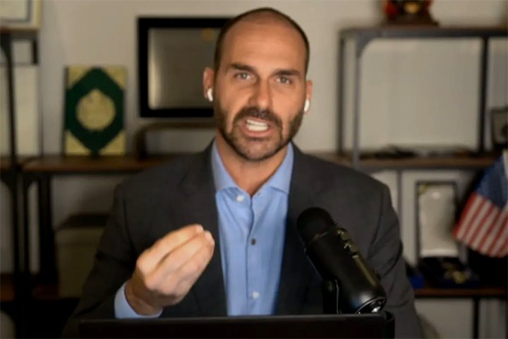 Eduardo Bolsonaro critica comitiva de senadores que irá aos EUA discutir tarifa de Trump