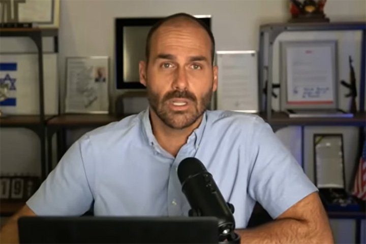 Eduardo Bolsonaro solicita manter mandato dos EUA e cita perseguição política