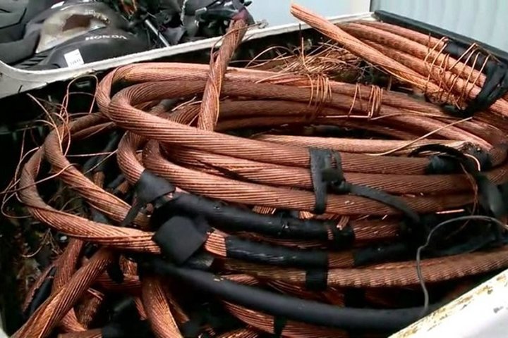 Nova lei dobra pena para furto de cabos de energia e prevê até 16 anos de prisão