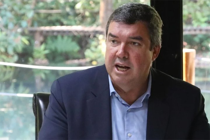 Riedel decreta corte de gastos em Mato Grosso do Sul para evitar alta de impostos