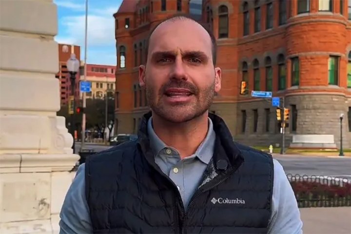 Hugo Motta aciona Conselho de Ética contra Eduardo Bolsonaro por atuar contra o Brasil nos EUA