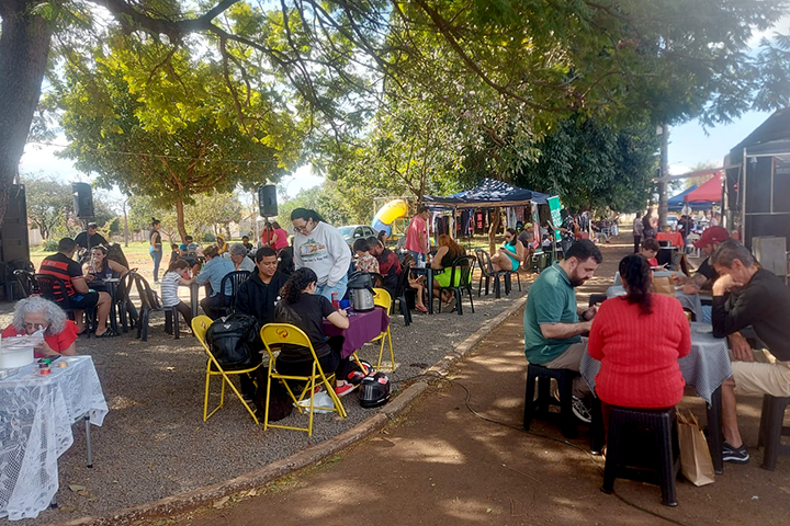 Feira da Sagarana volta neste domingo com música, gastronomia e atividades para crianças