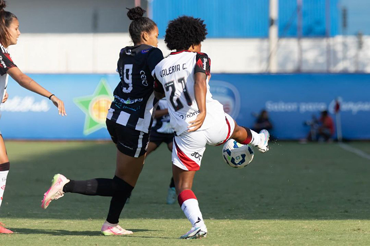 Futebol feminino do Operário encerra temporada histórica com destaque nacional