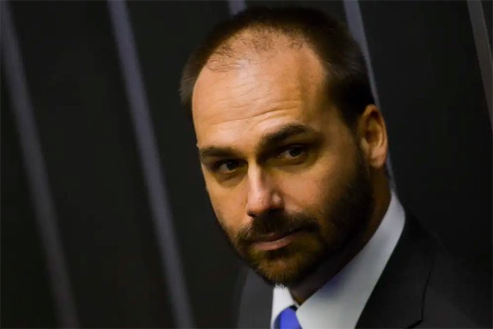 Conselho de Ética da Câmara analisa processos contra Eduardo Bolsonaro e Gilvan da Federal