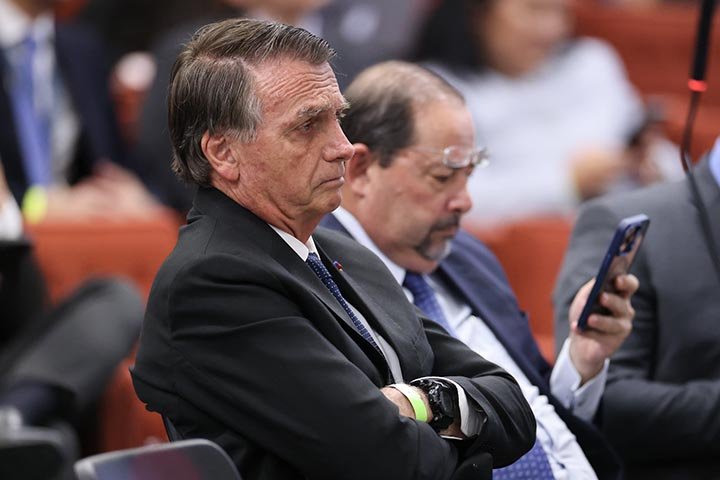 Julgamento de Bolsonaro no STF começa na terça com oito sessões previstas