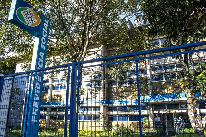 Governo cria programa para agilizar análise de benefícios do INSS