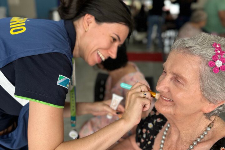 Desfile da Primavera leva alegria e voluntariado ao Asilo São João Bosco