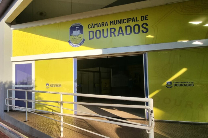 Diárias de até R$ 7,8 mil elevam gastos da Câmara de Dourados com viagens