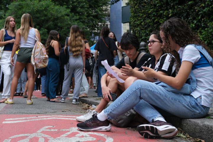 Enem 2025 registra 27% de abstenção e tema da redação aborda envelhecimento no Brasil