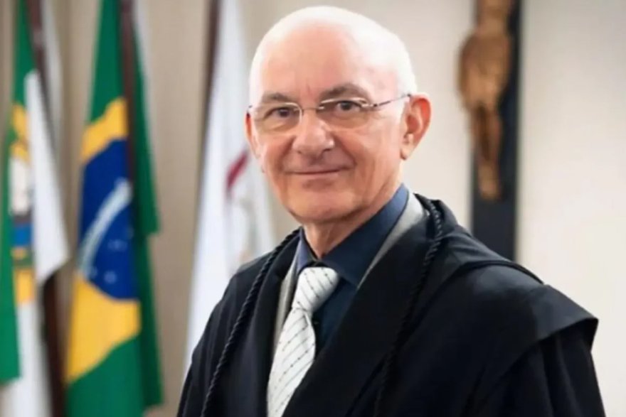 Ibanez Monteiro recebeu R$ 384 mil em janeiro e liderou remunerações no Judiciário estadual