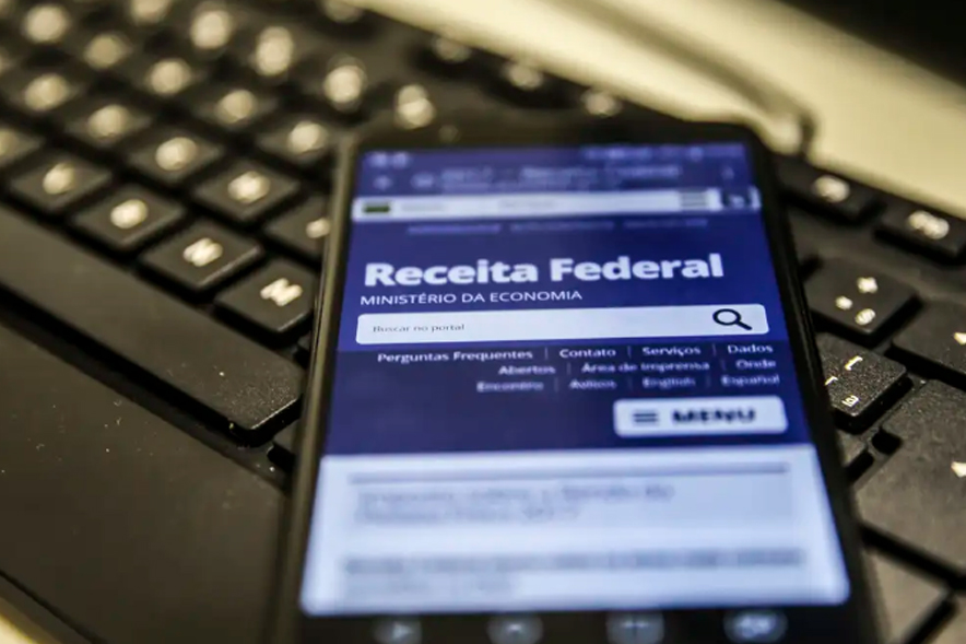Imposto de Renda 2026: prazo para empresas enviarem informes de rendimentos termina hoje (27)