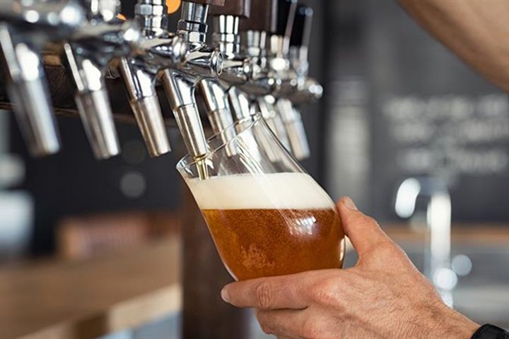 Liga da Cerveja MS reúne cervejarias artesanais e samba em evento gratuito neste domingo (8) em Campo Grande