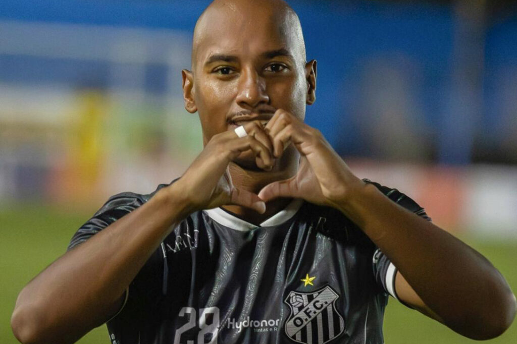 Alex Choco decide, Operário faz 4 a 1 no Primavera e mantém disputa aberta na Copa Verde