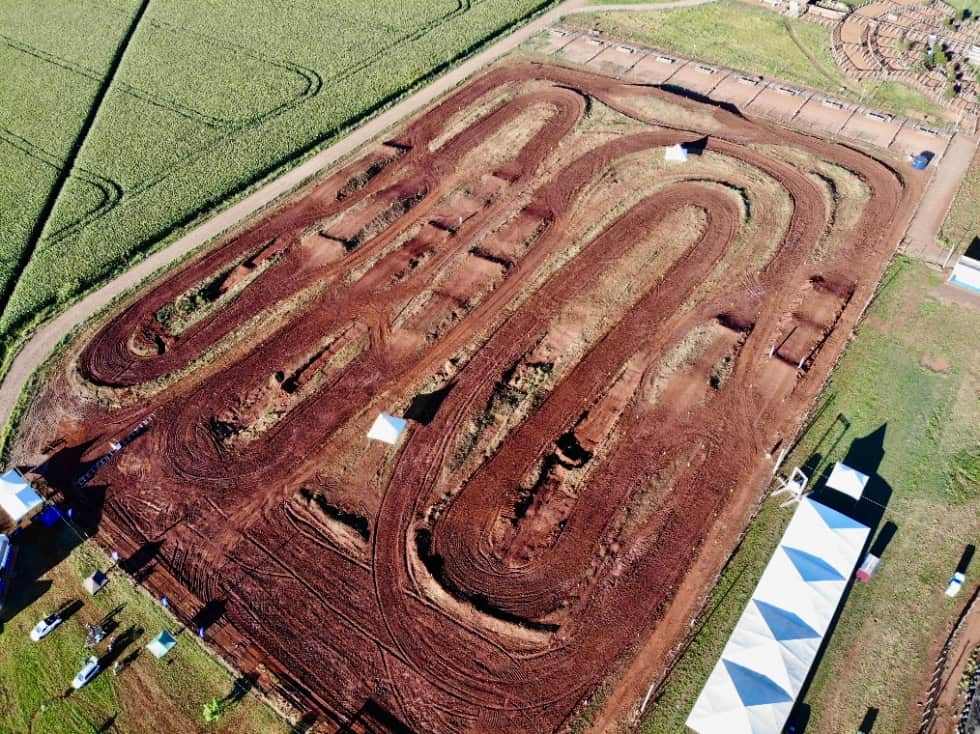 Motocross movimenta São Gabriel do Oeste com etapa estadual durante aniversário da cidade