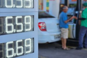 Diesel fica mais barato em Campo Grande e queda chega a R$ 0,66 por litro, aponta Procon-MS