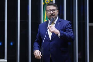 Conselho de Ética pode decidir nesta terça suspensão de Marcos Pollon por 60 dias na Câmara