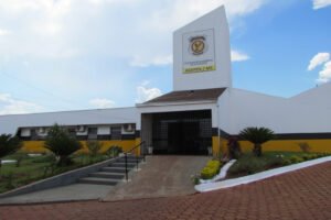 Parto inesperado mobiliza servidores e bebê nasce na portaria da Penitenciária de Dourados